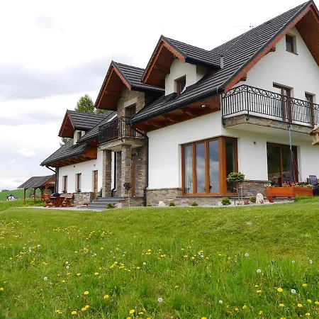 Modrzewiowy Raj アパート